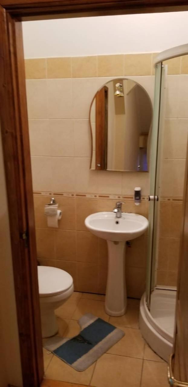 Hotel Daniel 穆卡切沃 外观 照片